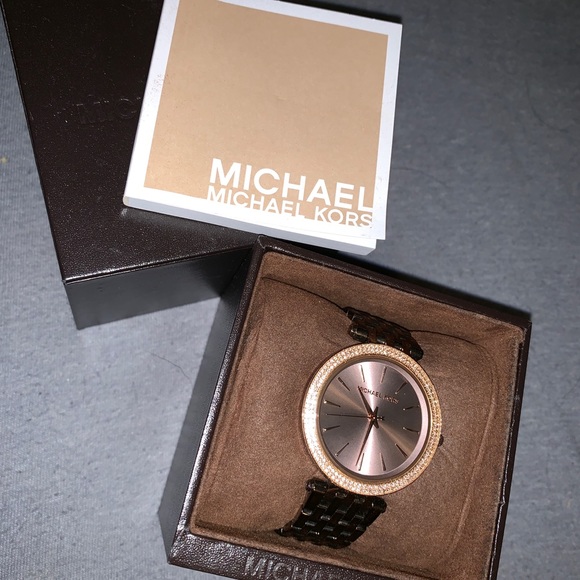Micheal Kors wristwatch - Picture 2 of 2